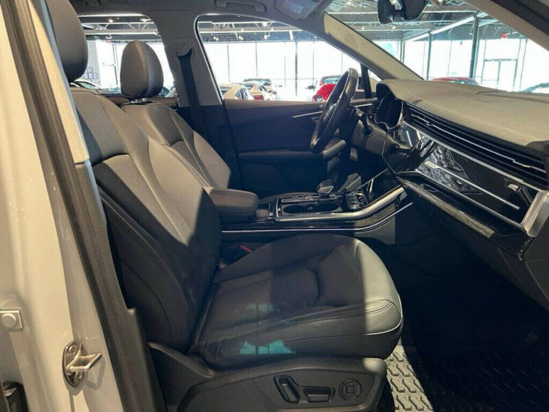 2023 Audi Q7 quattro Prestige 55 TFSI