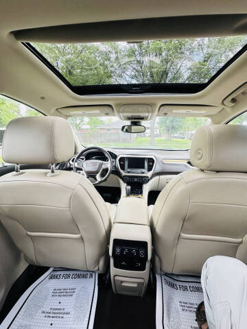 2017 GMC Acadia Denali