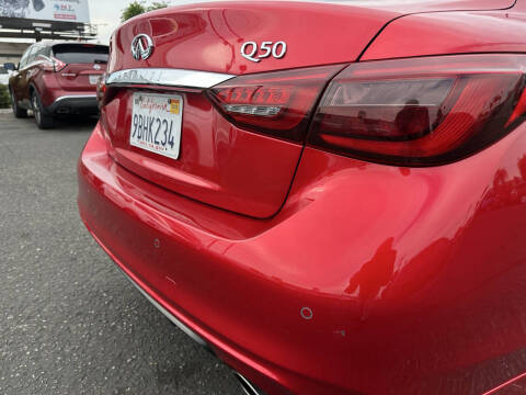 2022 Infiniti Q50 Luxe