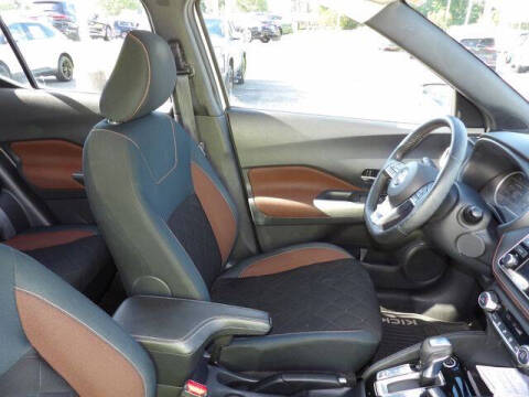 2019 Nissan Kicks SR