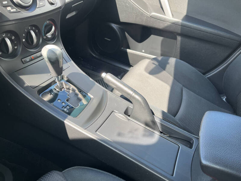2012 Mazda MAZDA3 s Touring