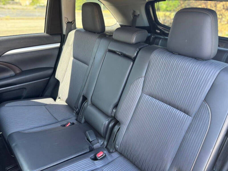 2014 Toyota Highlander LE Plus