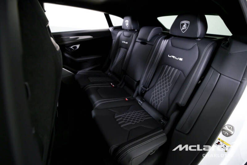 2024 Lamborghini Urus Performante