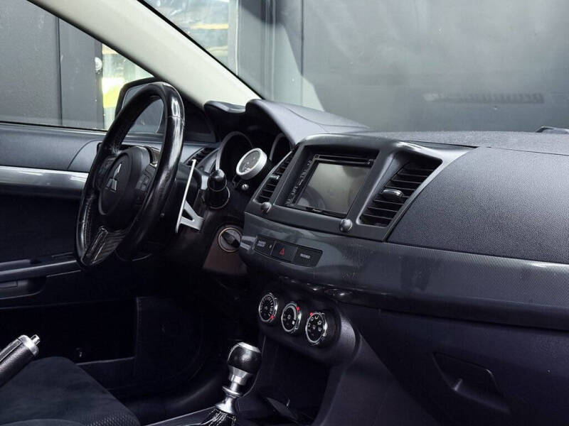 2010 Mitsubishi Lancer Evolution SE