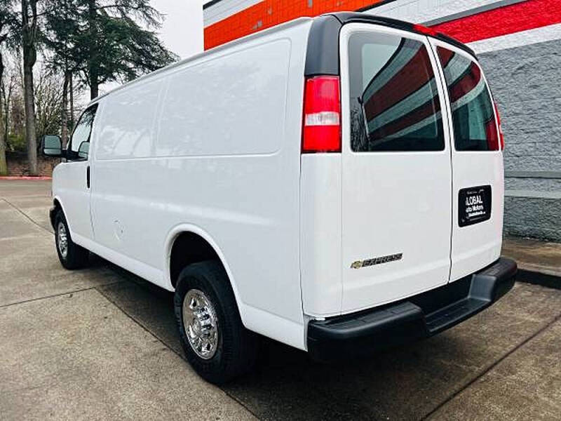 2021 Chevrolet Express 2500
