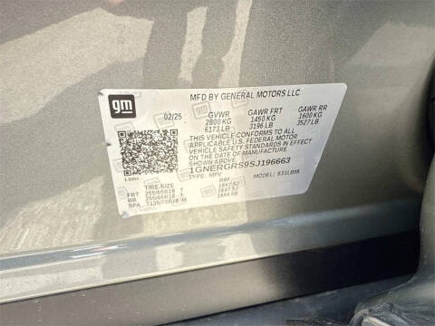 2025 Chevrolet Traverse LT