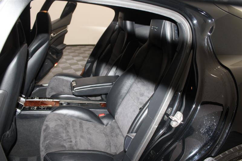 2013 Porsche Panamera GTS