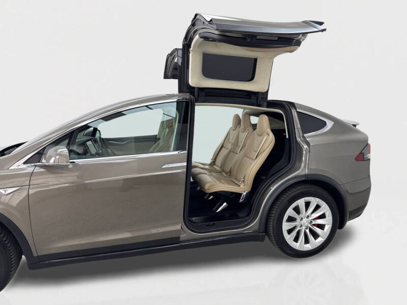 2016 Tesla Model X P90D