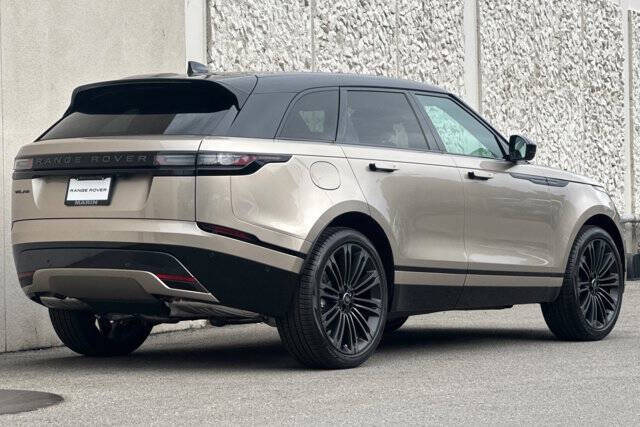 2026 Land Rover Range Rover Velar P250 Dynamic SE