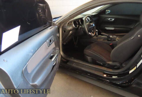 2022 Ford Mustang EcoBoost