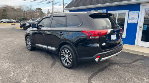 2018 Mitsubishi Outlander ES