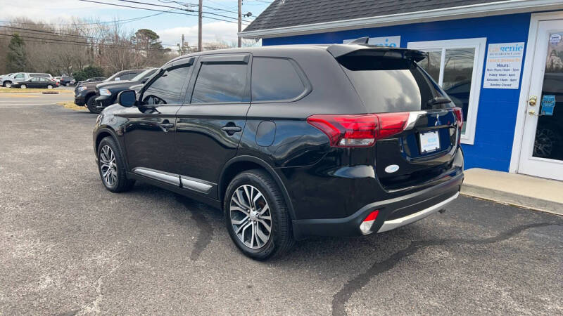 2018 Mitsubishi Outlander ES