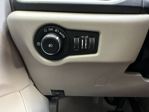 2020 Chrysler Pacifica Touring