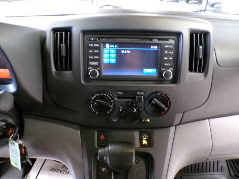 2017 Nissan NV200 SV