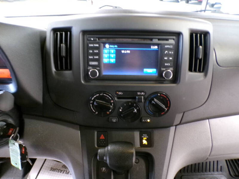 2017 Nissan NV200 SV