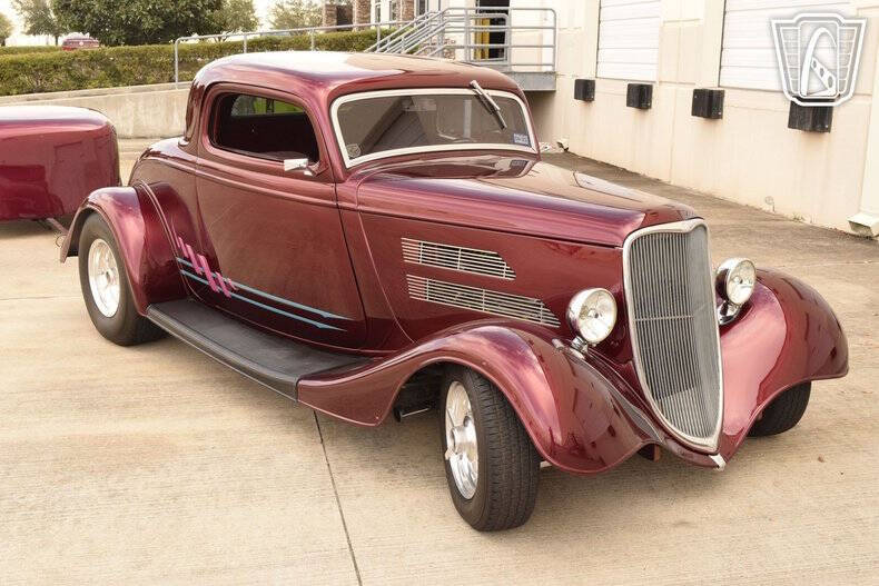 1933 Ford Model 18