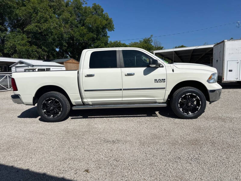 2016 RAM 1500 SLT