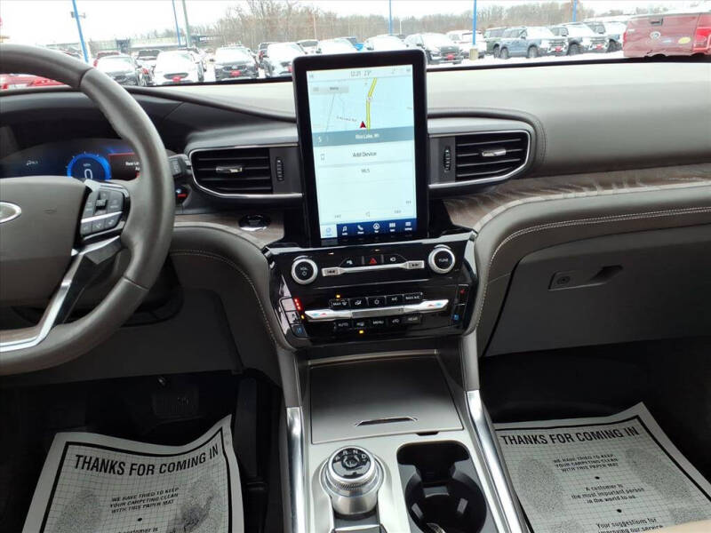 2022 Ford Explorer Hybrid Platinum