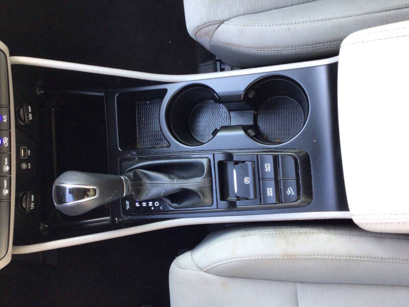 2020 Hyundai Tucson SE