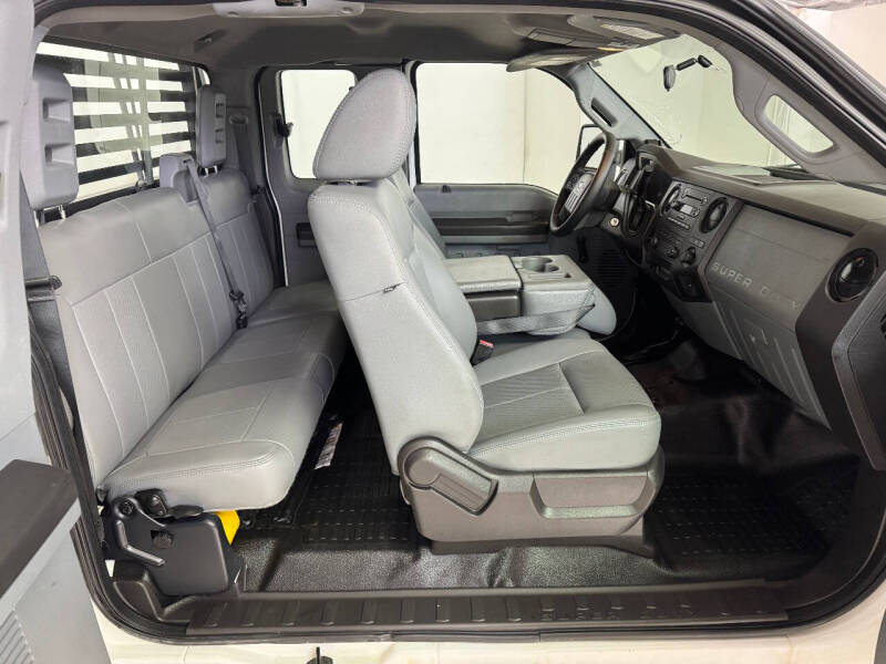 2011 Ford F-350 Super Duty XL