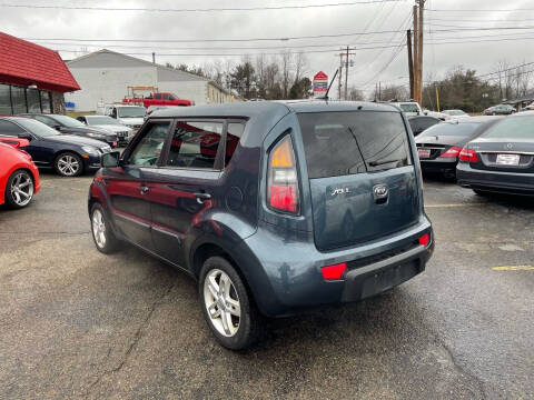 2011 Kia Soul +
