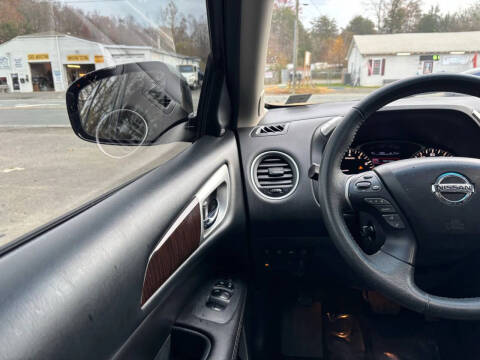 2015 Nissan Pathfinder Platinum