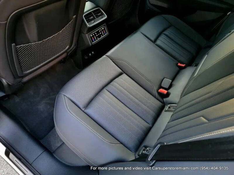 2021 Audi e-tron quattro Premium Plus