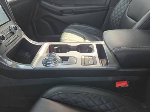 2023 Ford Edge Titanium