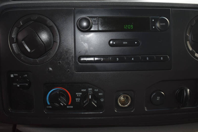 2011 Ford E-Series E-250