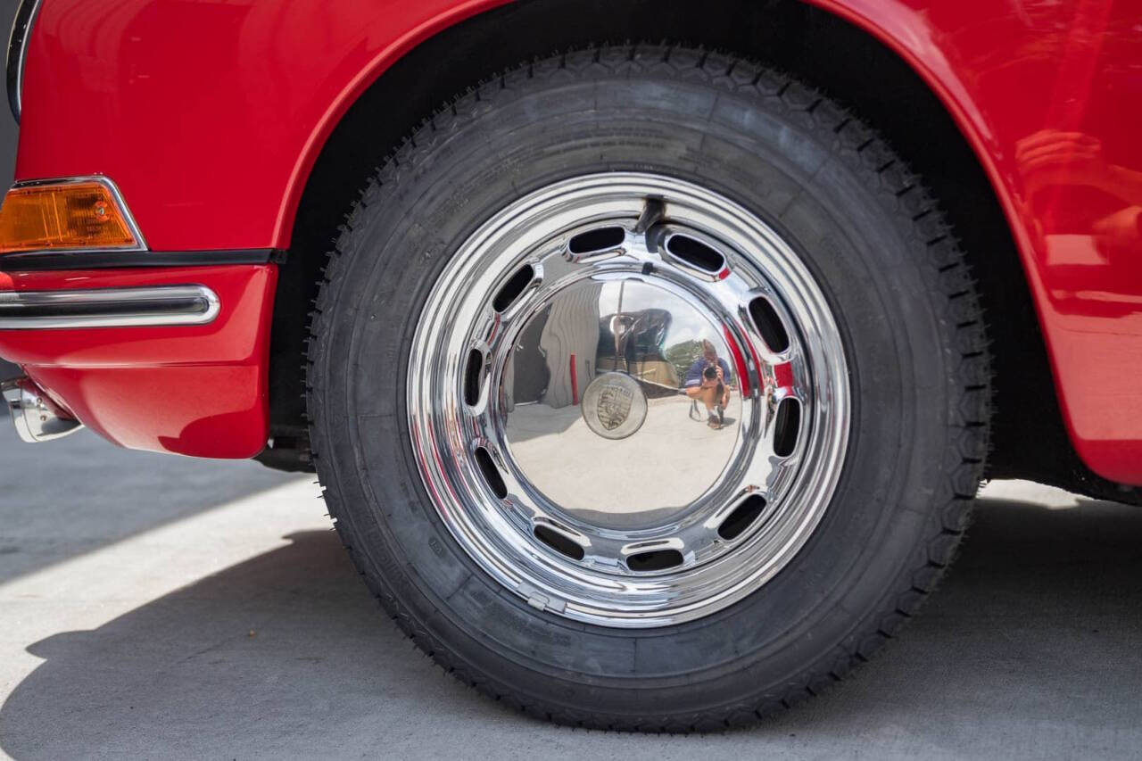 1966 Porsche 911 10