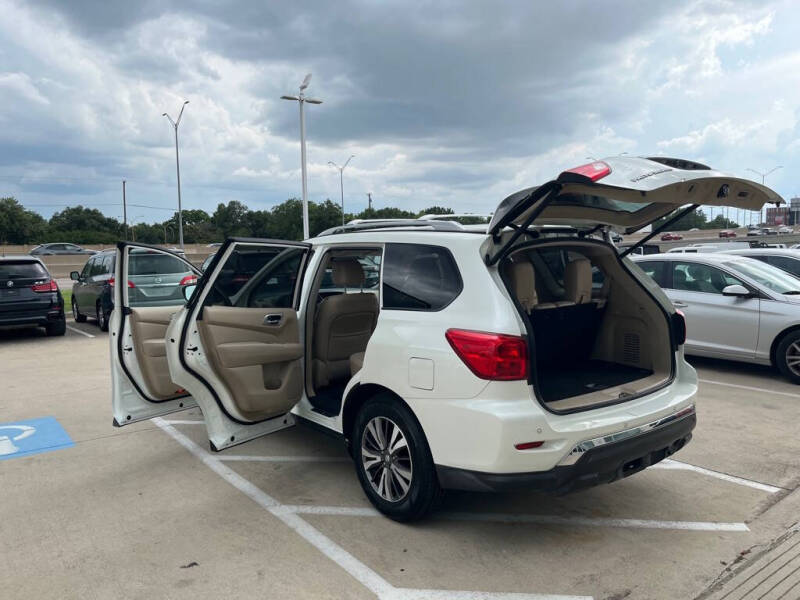 2017 Nissan Pathfinder S