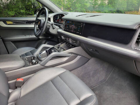 2024 Porsche Cayenne