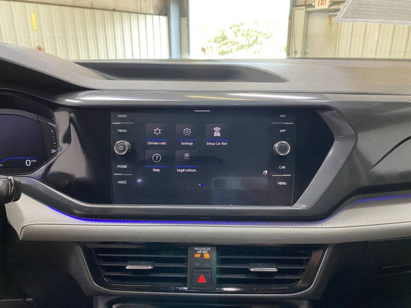 2024 Volkswagen Taos SEL 4Motion