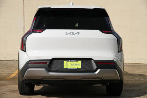 2026 Kia EV9 Light Long Range