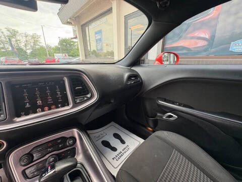 2017 Dodge Challenger SXT
