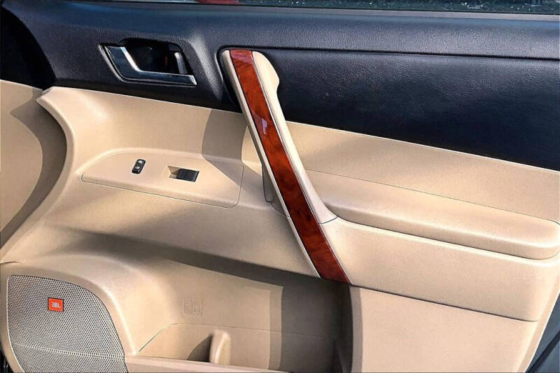 2011 Toyota Highlander Limited