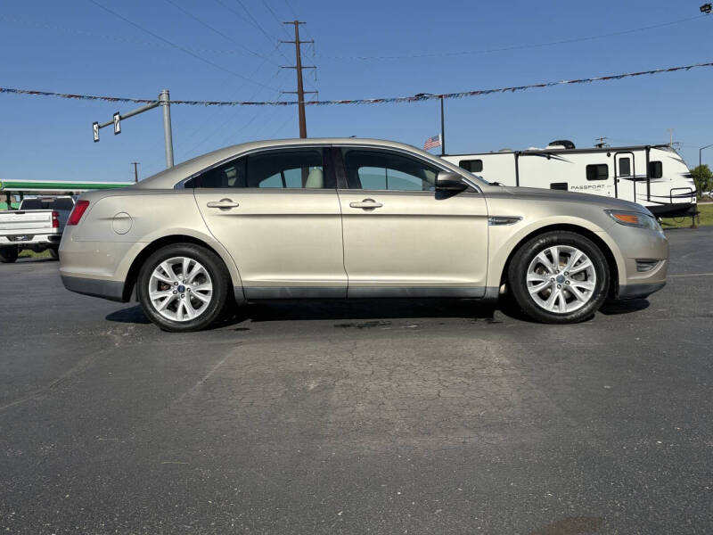 2011 Ford Taurus SEL