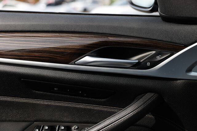 2019 BMW 5 Series 540i