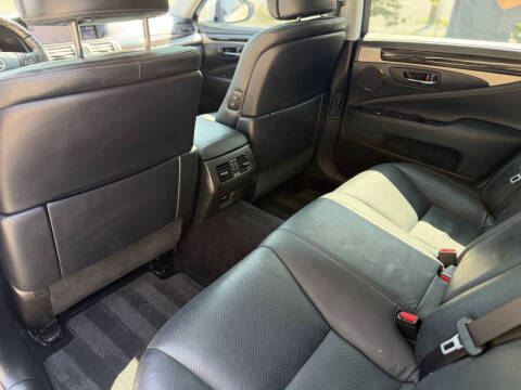 2013 Lexus LS 460