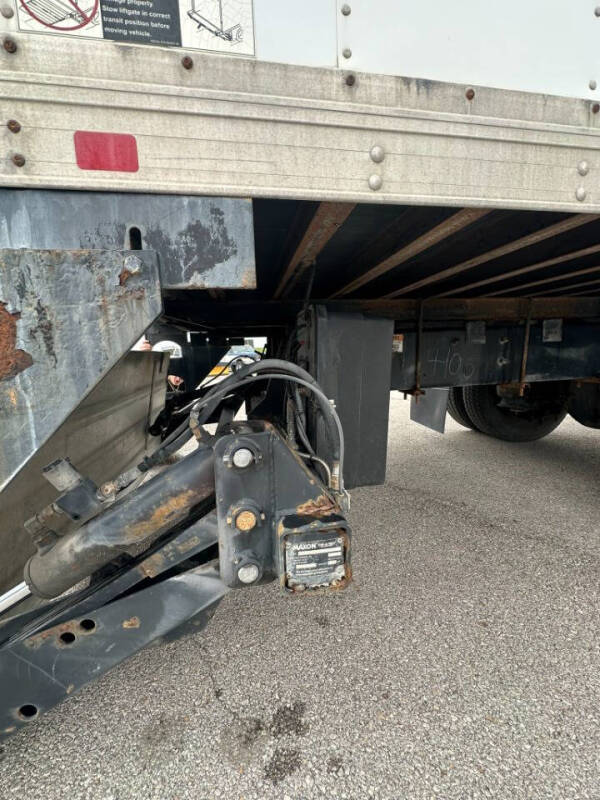 2017 Freightliner M2 106