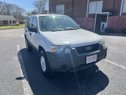 2006 Ford Escape for sale at DEALS ON WHEELS in Moulton AL