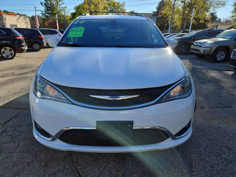 2020 Chrysler Pacifica Touring L