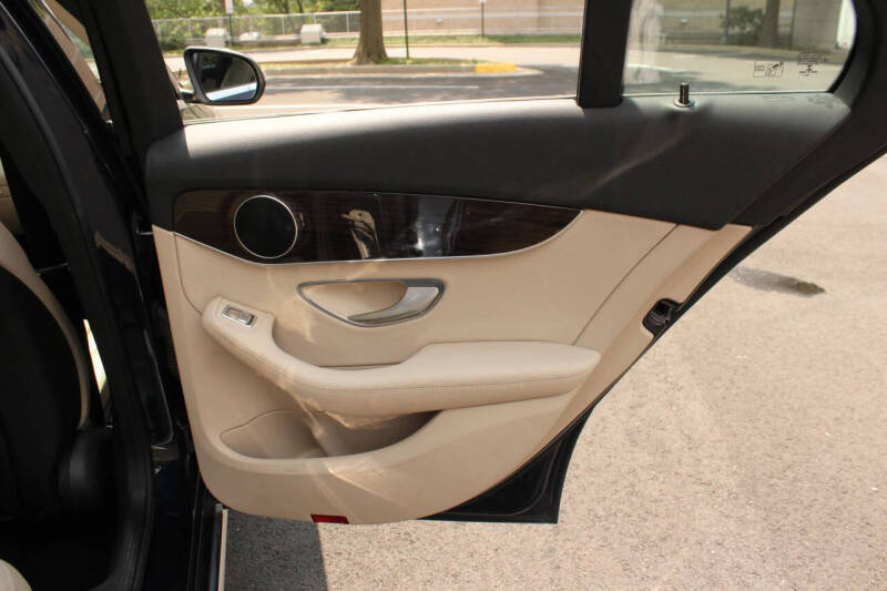 2017 Mercedes-Benz C-Class