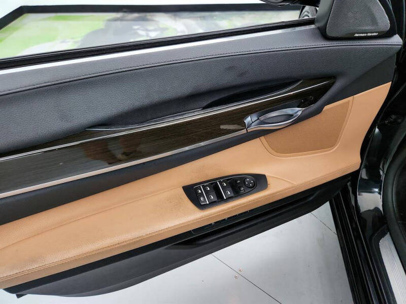 2014 BMW 7 Series 740i