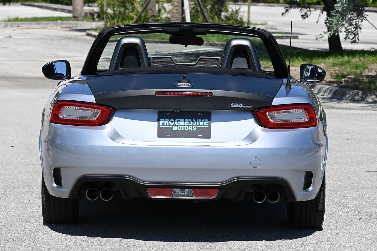 2018 FIAT 124 Spider 9