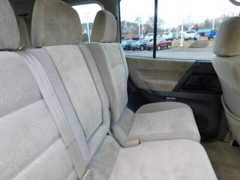 2002 Mitsubishi Montero XLS
