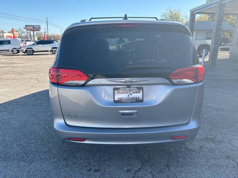 2021 Chrysler Voyager LXi