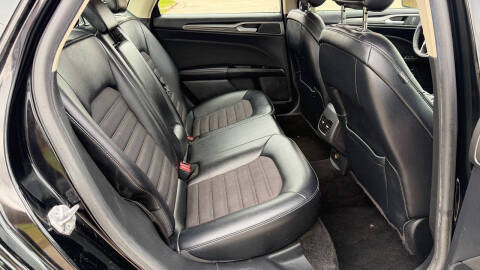 2017 Ford Fusion Hybrid SE