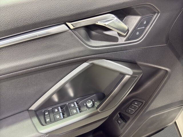 2022 Audi Q3 quattro S line Prem Plus 45 TFSI