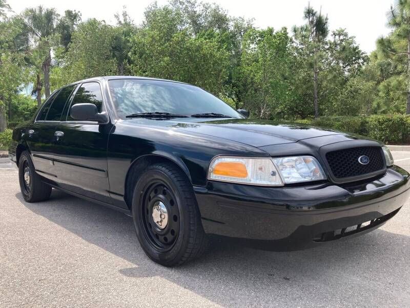 2008 Ford Crown Victoria for sale at Luxe Motors in Fort Myers FL